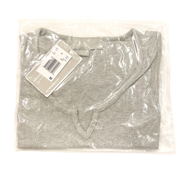 VINTAGE HAVANA Ribbed Ruffled Hem Tank Top Grey NWT - Medium - Picture 2 of 2